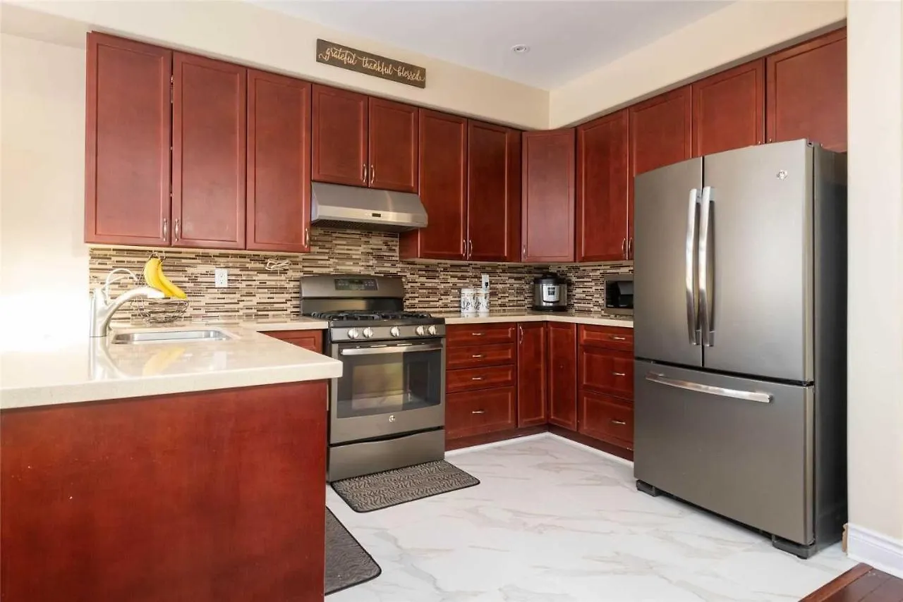 Jazzy Home Stay Mississauga 0*,  Canada