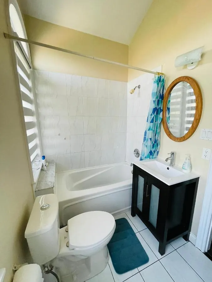 Jazzy Home Stay Mississauga Canada