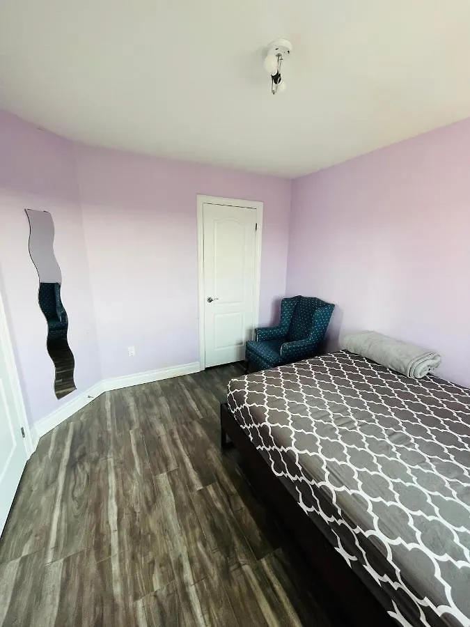Jazzy Home Stay Mississauga Séjour chez l'habitant